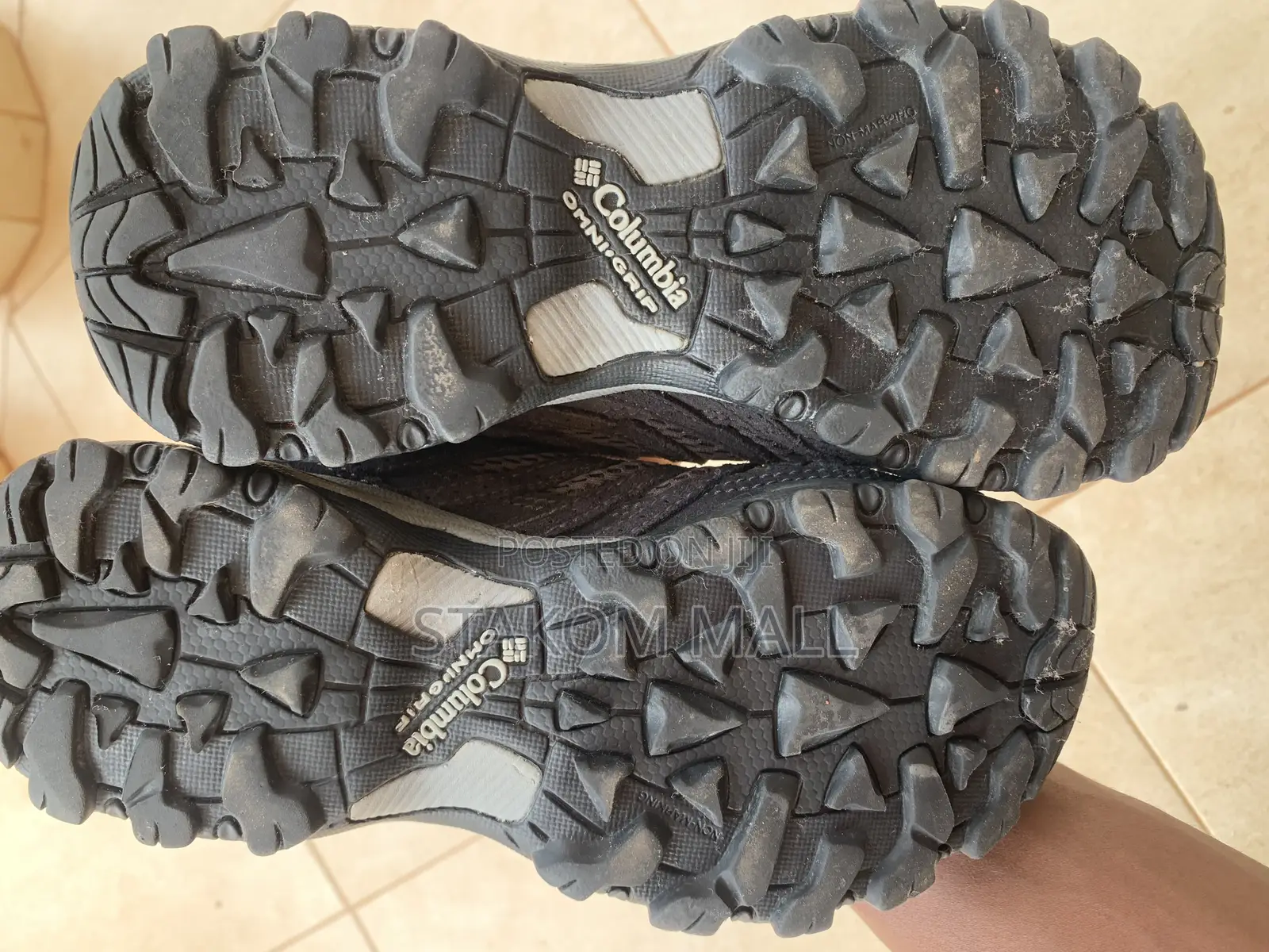 Shoes / Sneakers