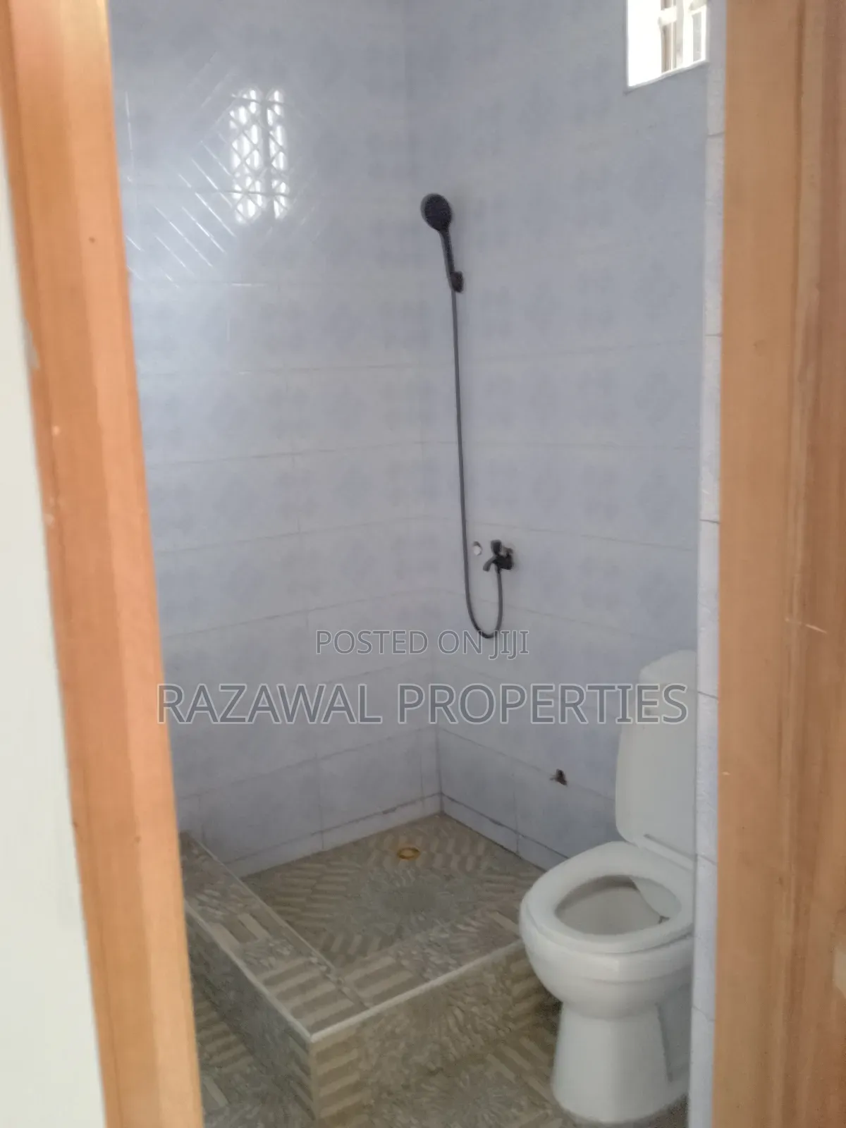 2bdrm Apartment in Oyarifa Tipper for rent