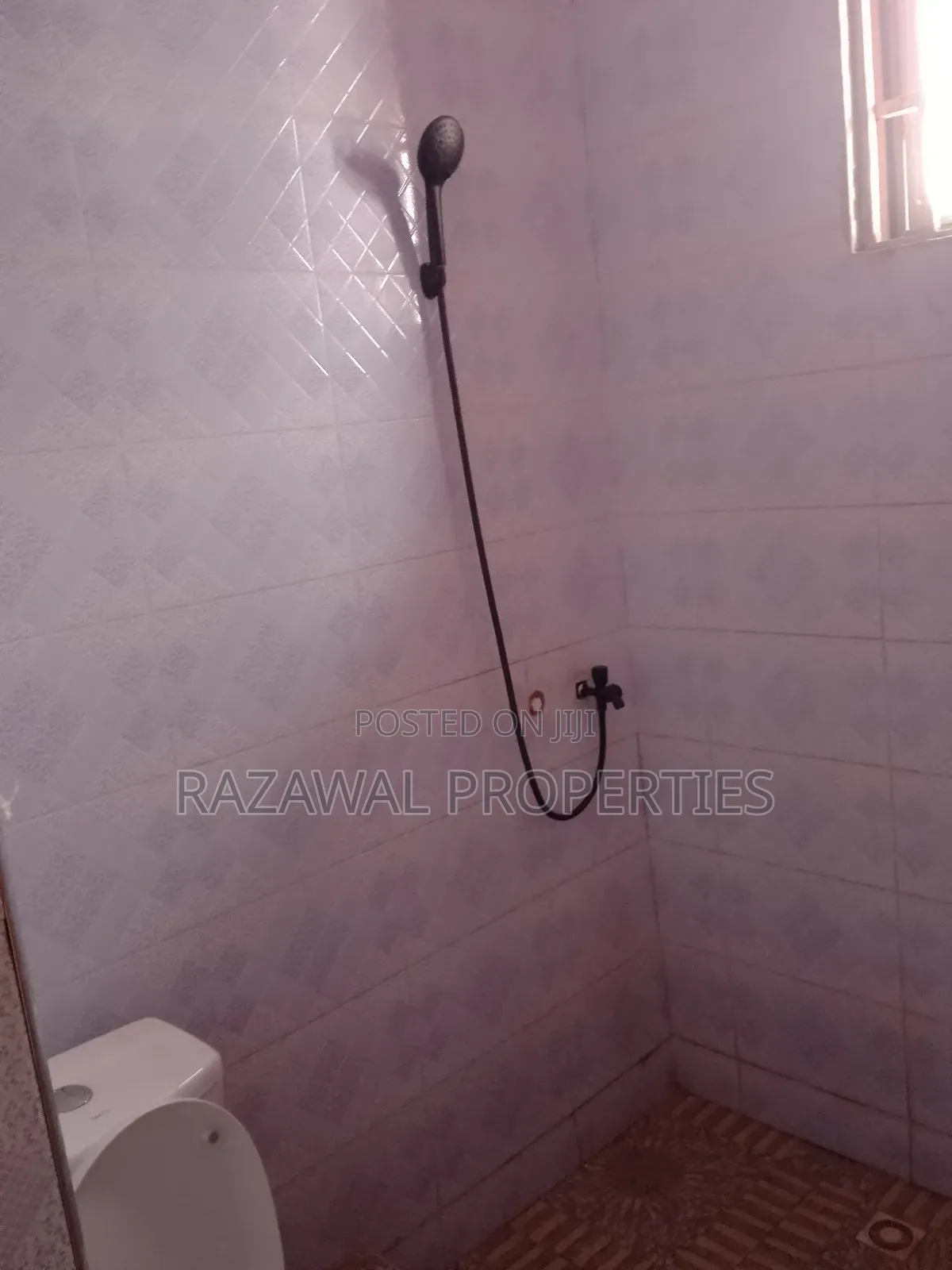 2bdrm Apartment in Oyarifa Tipper for rent
