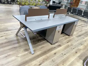 4 Seater Workstation