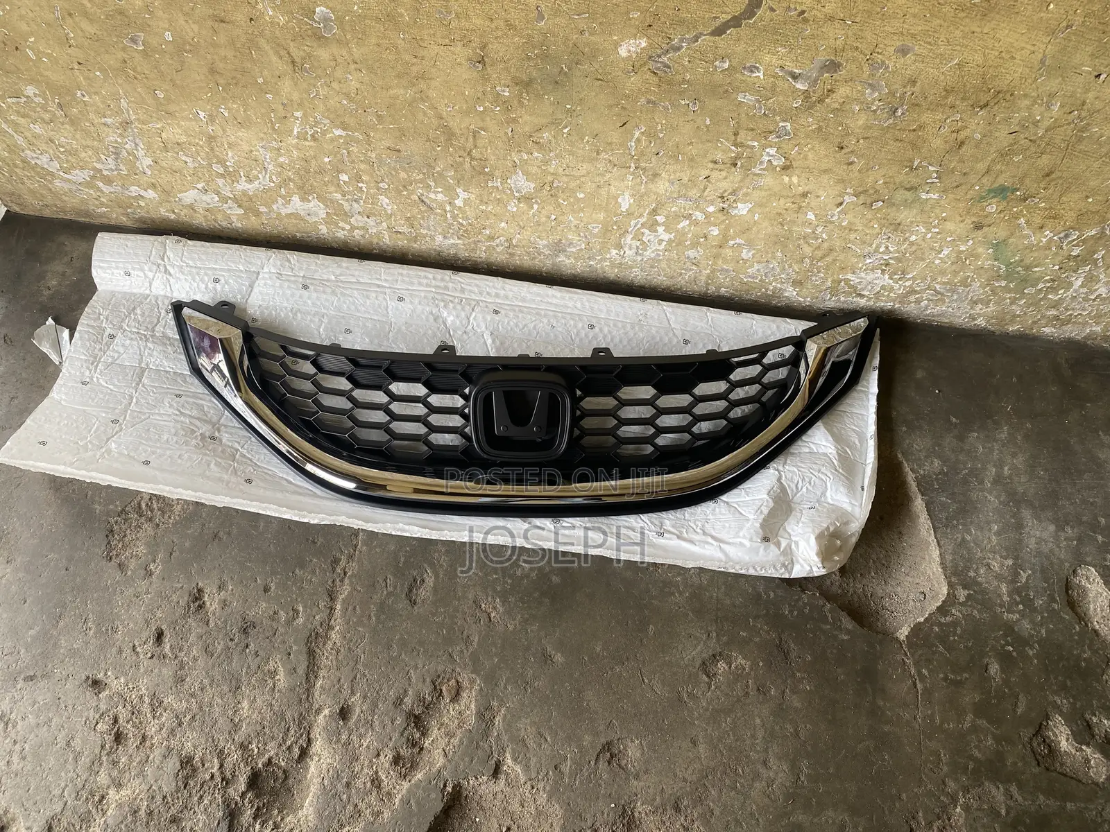 Civic 2013,2014,2015 Top Grille