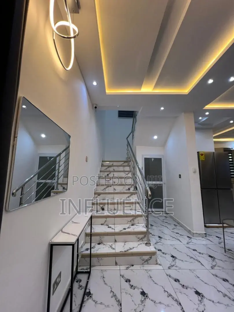 Furnished 2bdrm House in School Junction Area, East Legon for rent