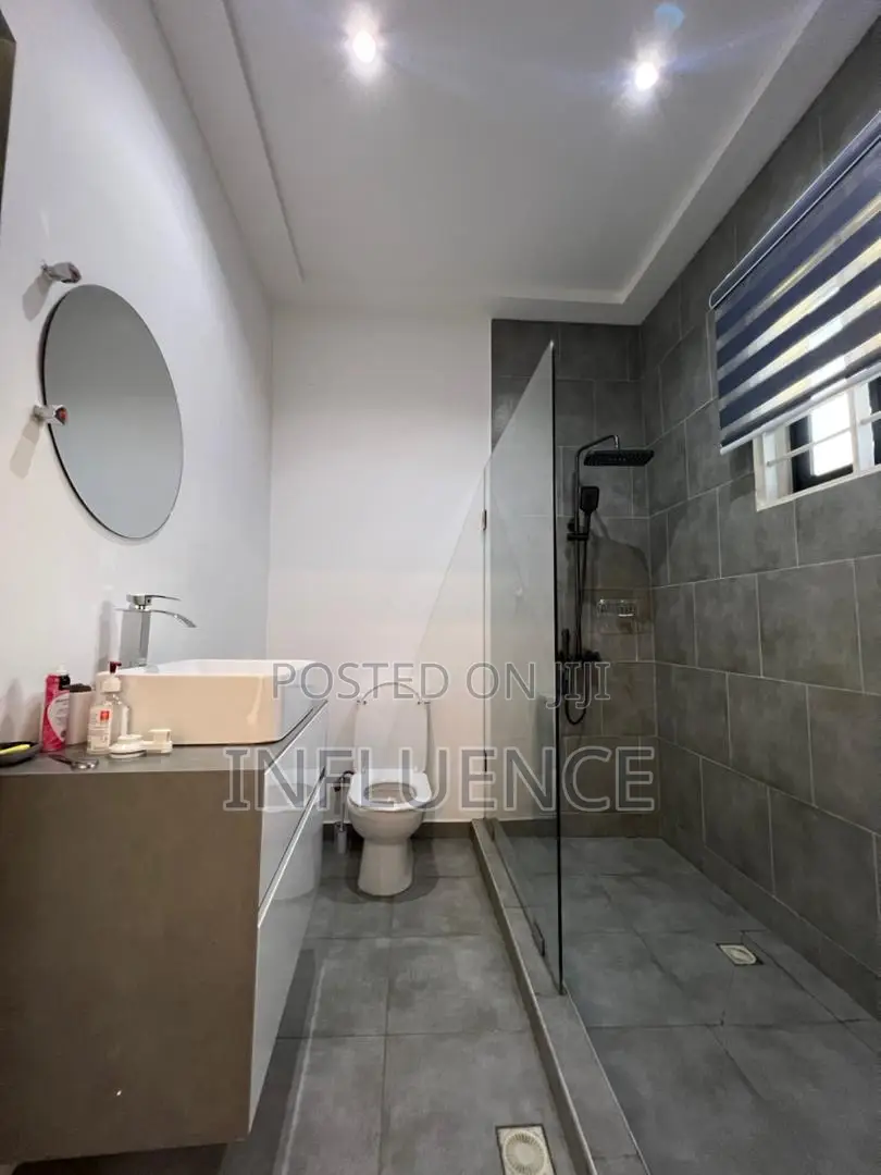 Furnished 2bdrm House in School Junction Area, East Legon for rent