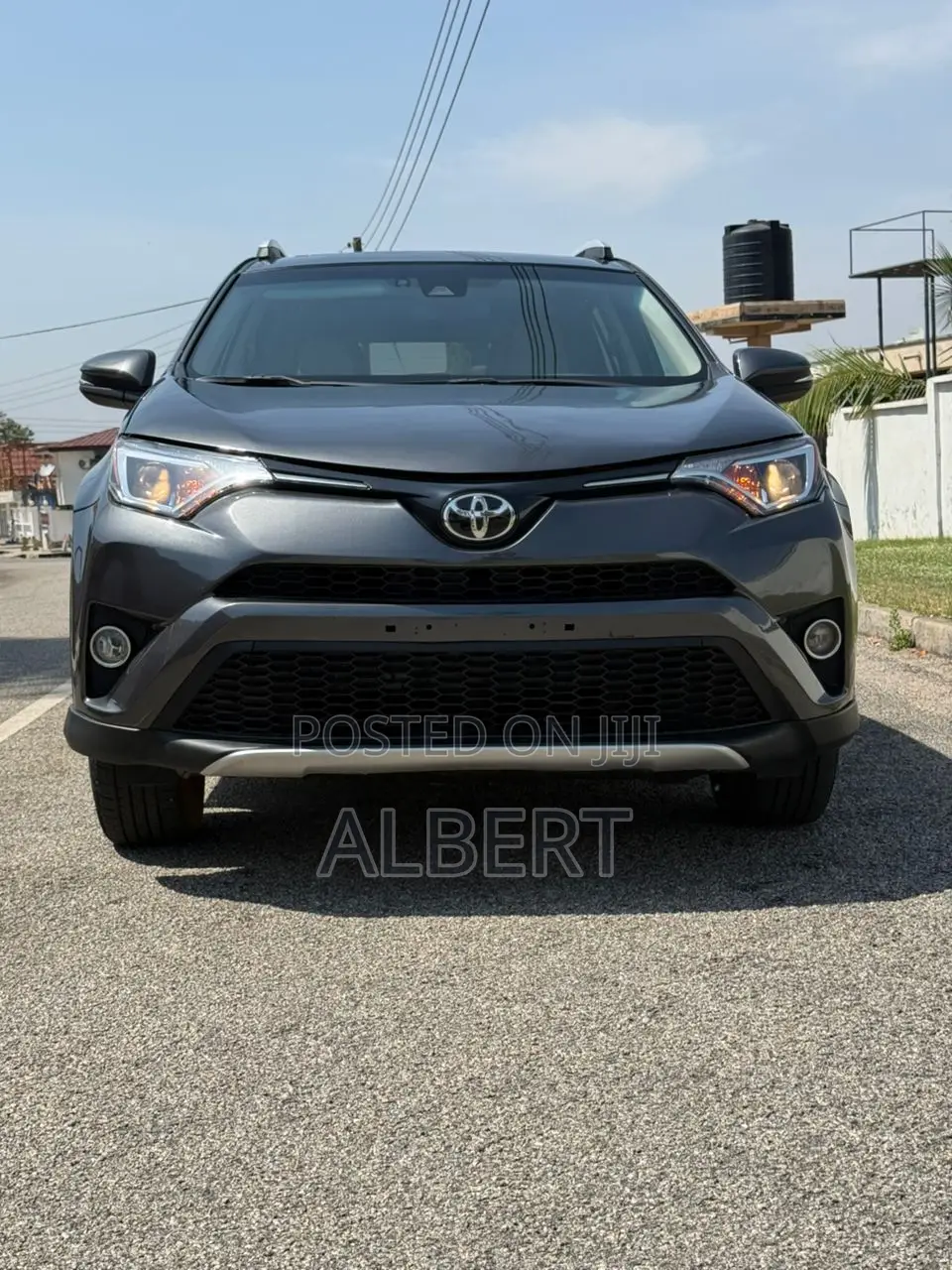 Toyota RAV4 XLE 4dr SUV AWD (2.5L 4cyl 6A) 2018 Gray