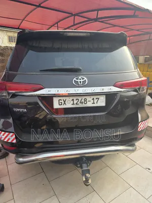 Toyota Fortuner 2.7 AWD 2017 Black