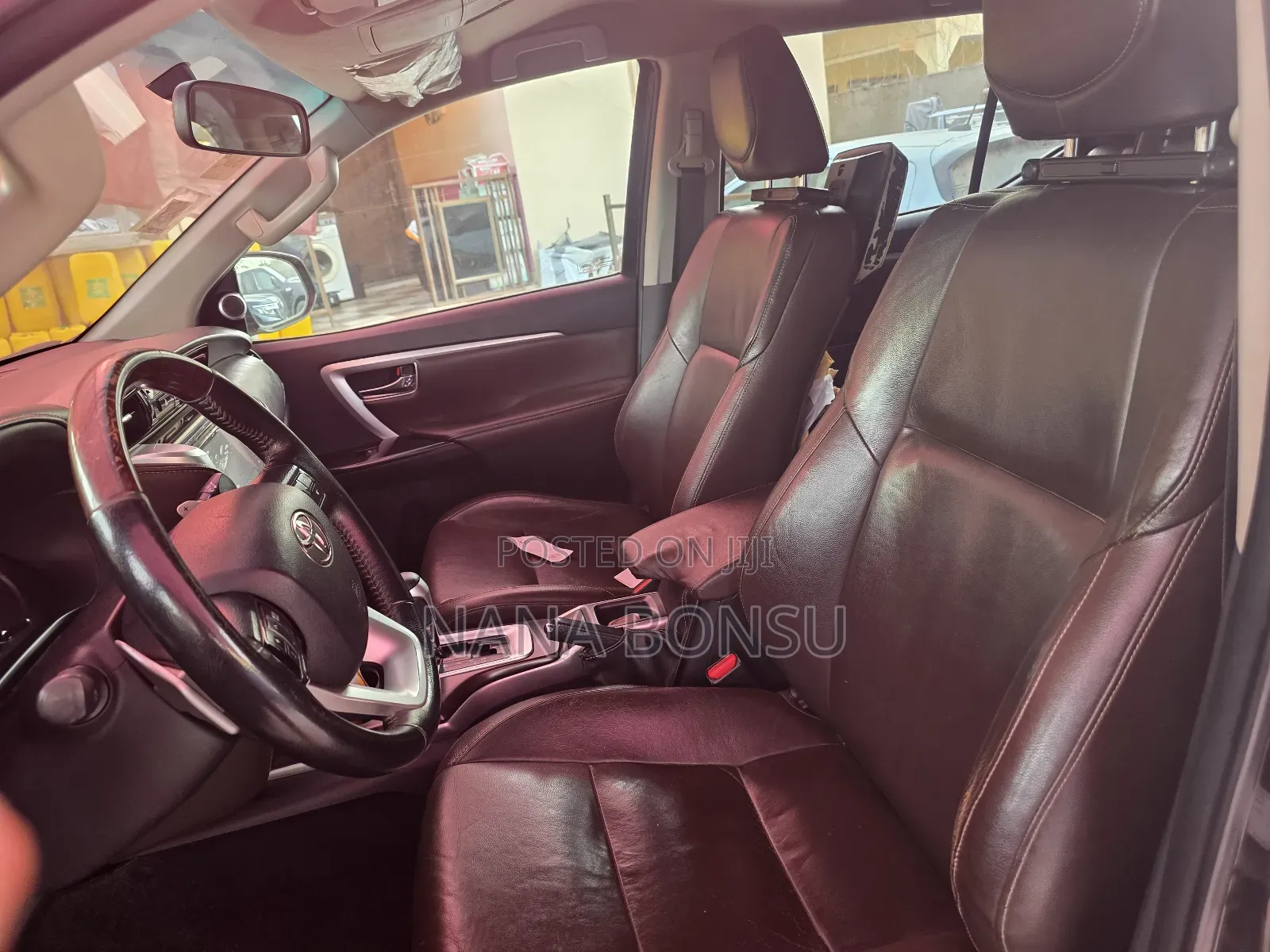 Toyota Fortuner 2.7 AWD 2017 Black