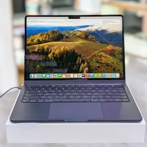 New Laptop Apple MacBook Air 2024 M3 13-Inch 8GB Apple M3 SSD 256GB