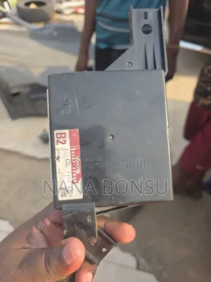 Toyota Voxy/ Noah Hvac Control Module 8