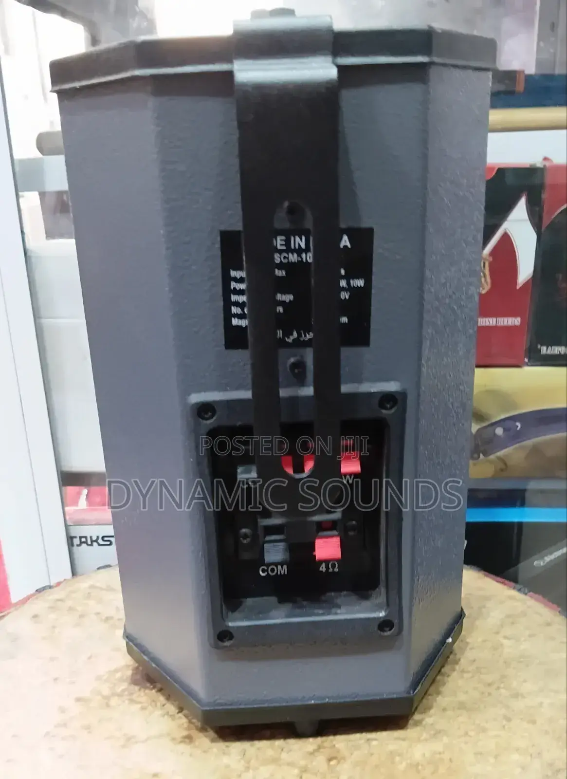 Maxx-on Column Speaker