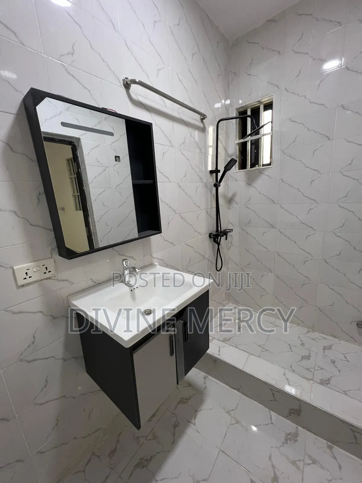 3bdrm Bungalow in Krispo City Kasoa, Awutu Senya East Municipal