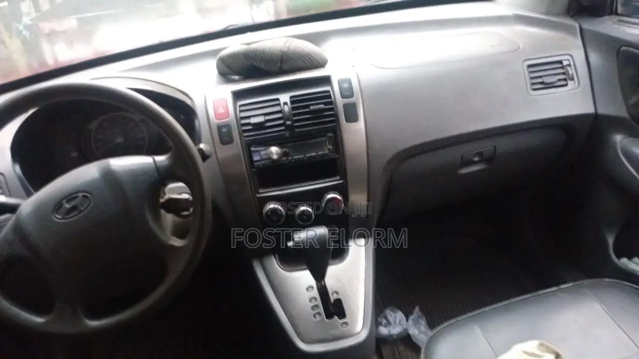 Hyundai Tucson 2006 Red