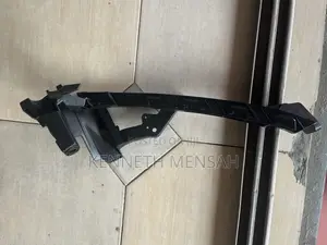 Honda Crv 2014-2016 Head Lamp Bracket/Seat Pair