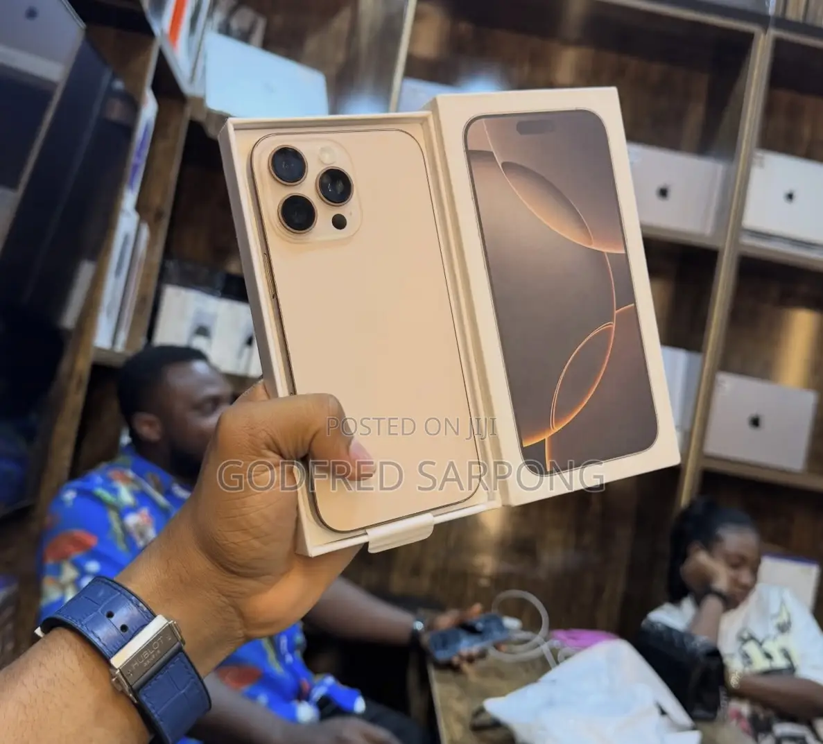 New Apple iPhone 16 Pro Max 256 GB Gold