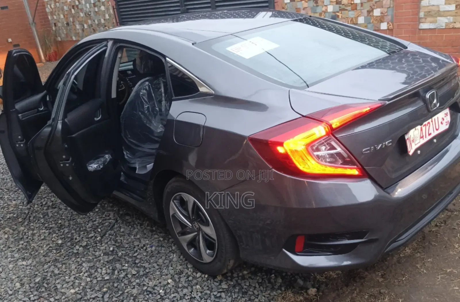 Honda Civic LX Sedan 2020 Gray