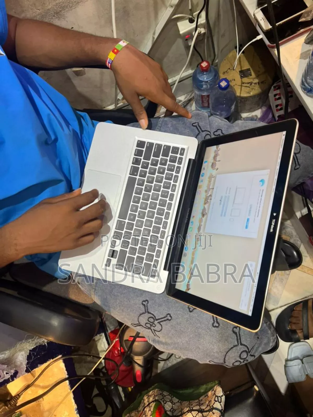 New Laptop Apple MacBook 2010 8GB Intel Core 2 Quad HDD 320GB