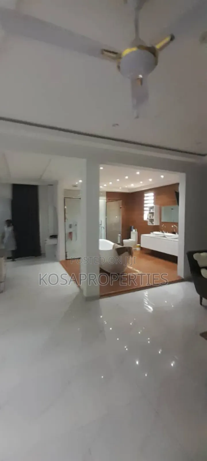 4bdrm House in Adjiringanor, East Legon for sale