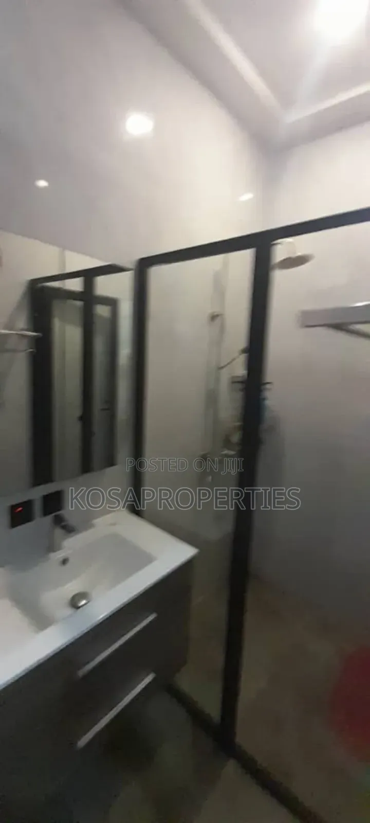 4bdrm House in Adjiringanor, East Legon for sale