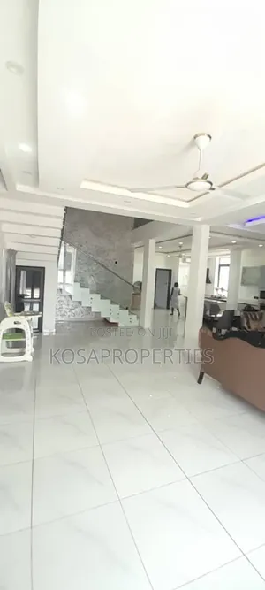 4bdrm House in Adjiringanor, East Legon for sale