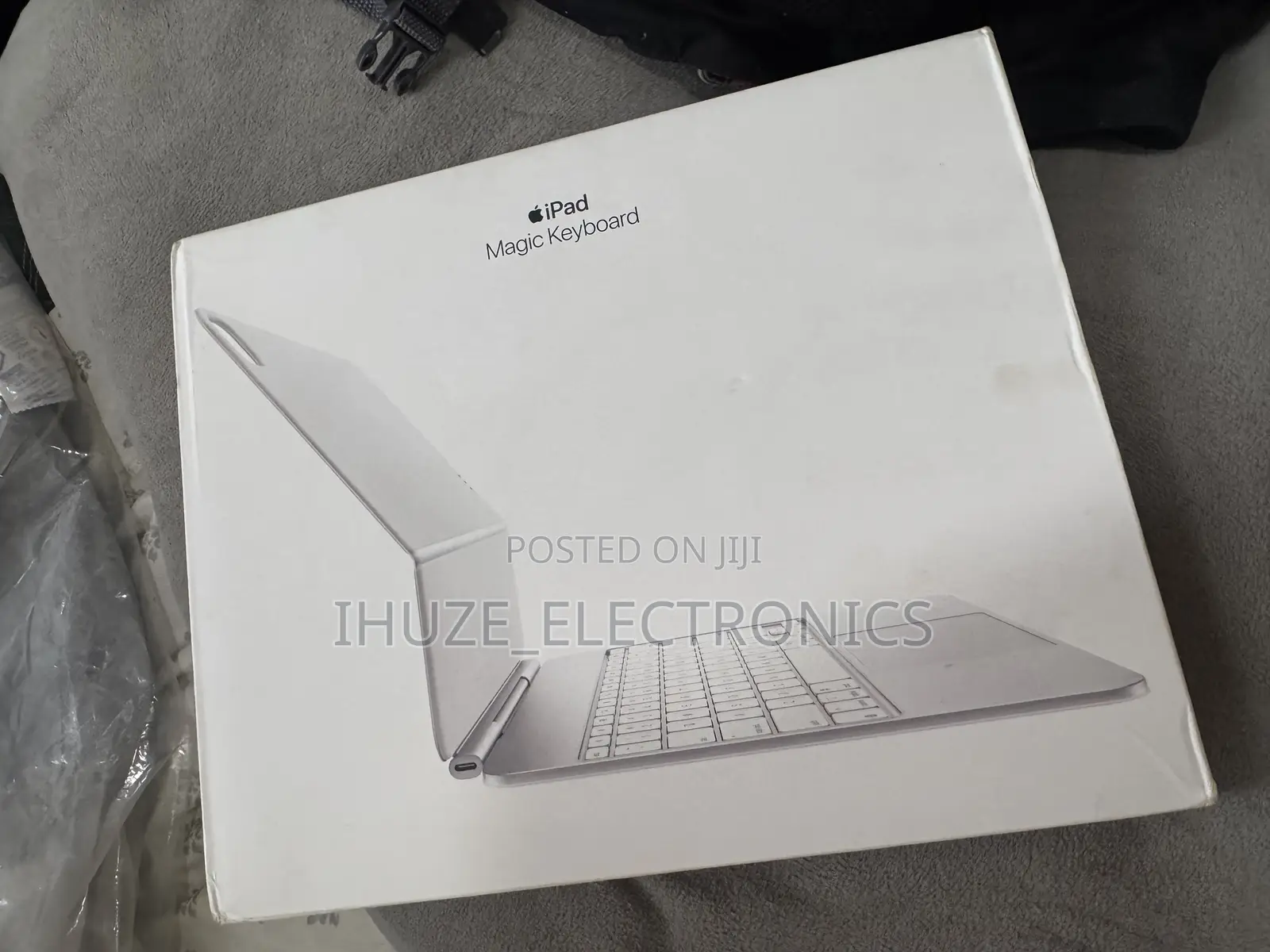 Magic Keyboard for iPad Pro 13‐Inch (M4/M5) - White Color