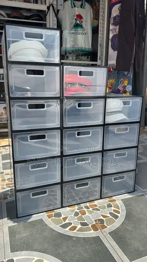Transparent Shoe Box