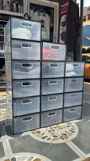 Transparent Shoe Box