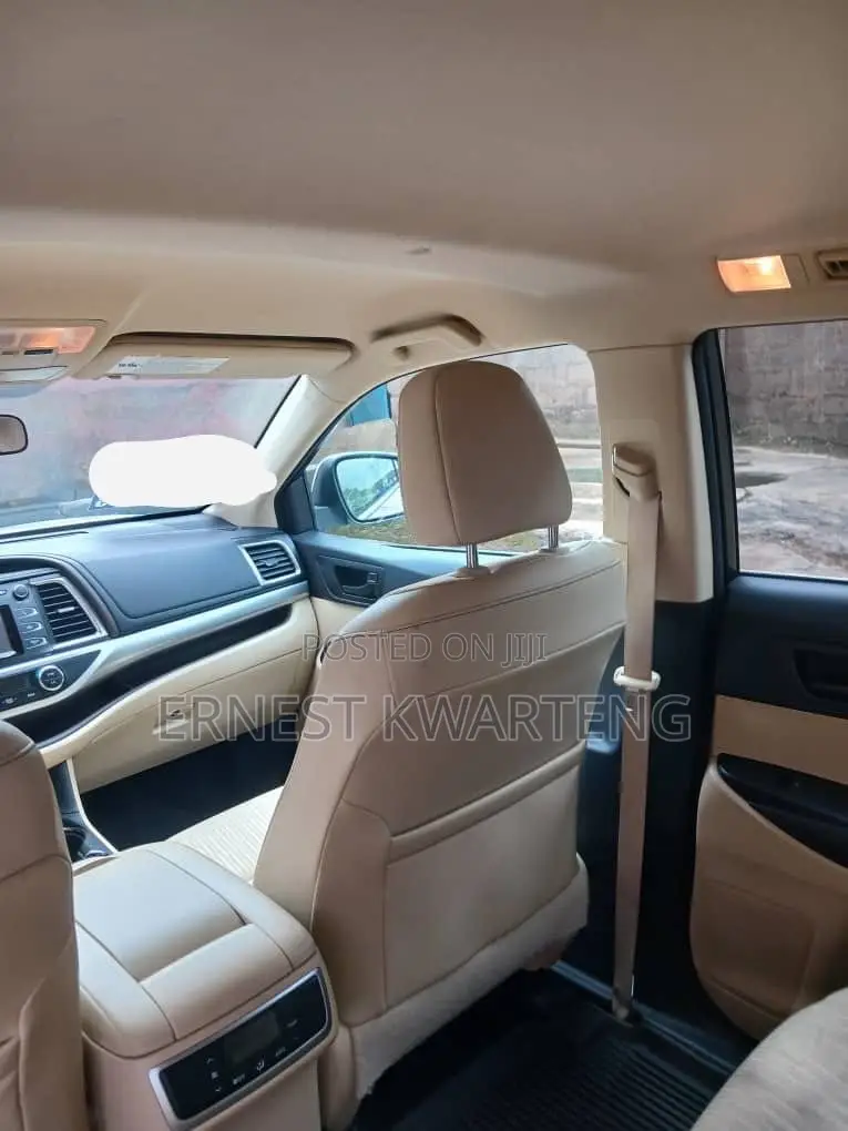 Honda HR-V 4dr SUV (1.5L 4cyl CVT) 2016 Silver