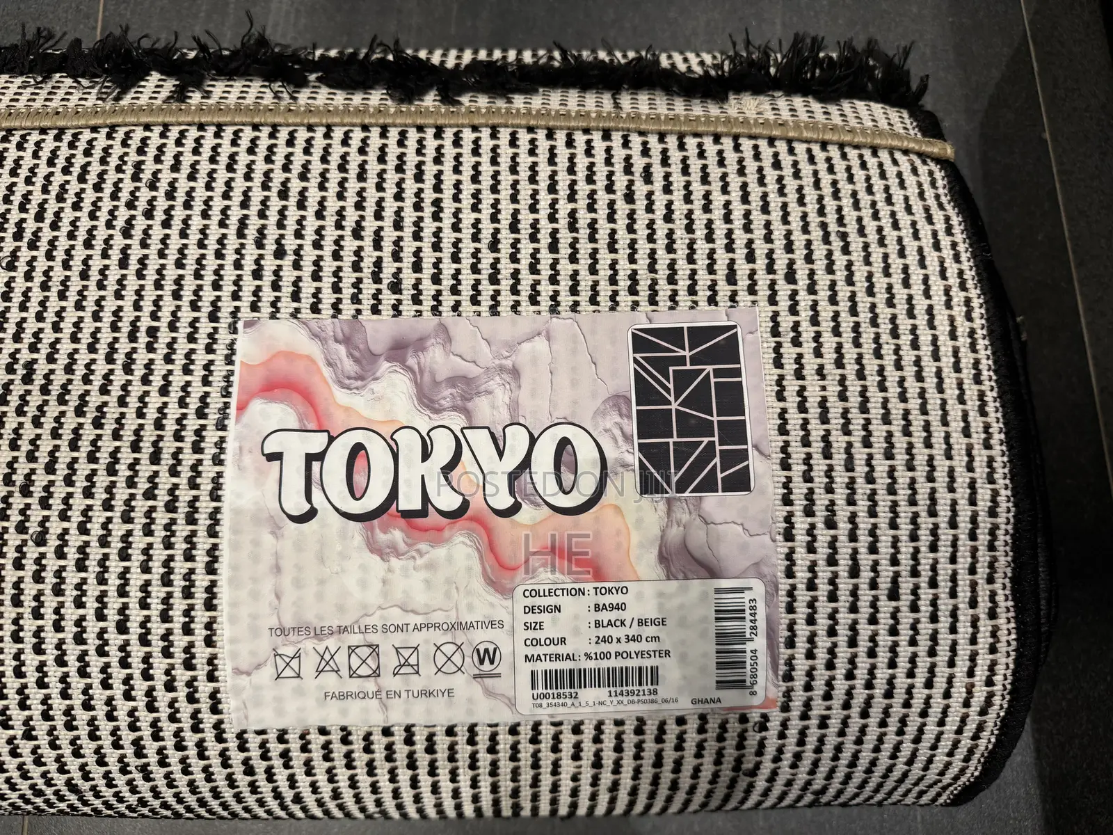 Black/Beige Rug(240 X 340 Cm)