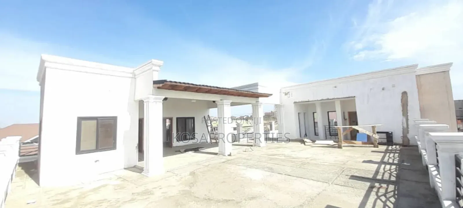 5bdrm Mansion in Adjiringanor Around, East Legon for sale