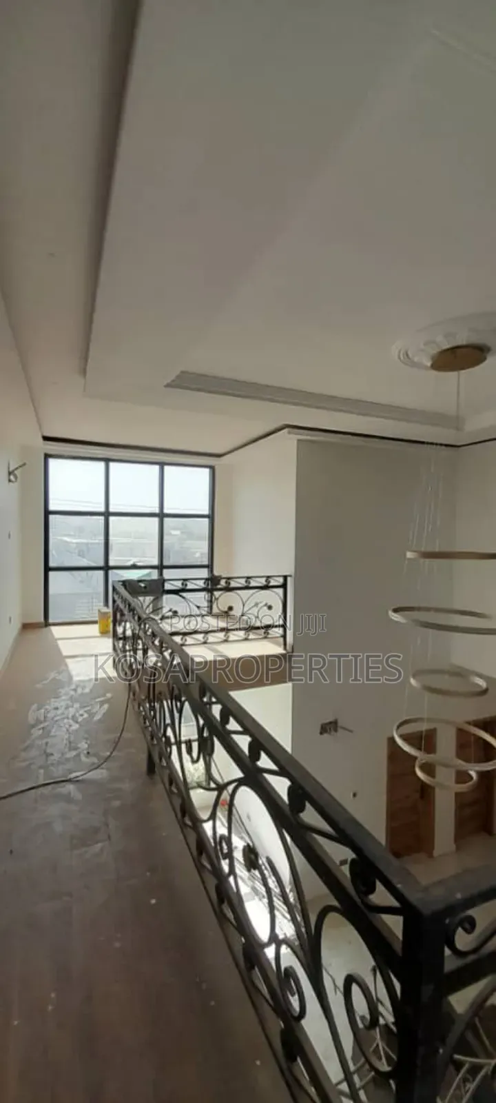 5bdrm Mansion in Adjiringanor Around, East Legon for sale