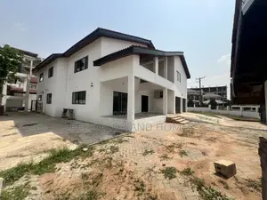 5bdrm House in Bee Decor & Homes, North Legon for rent
