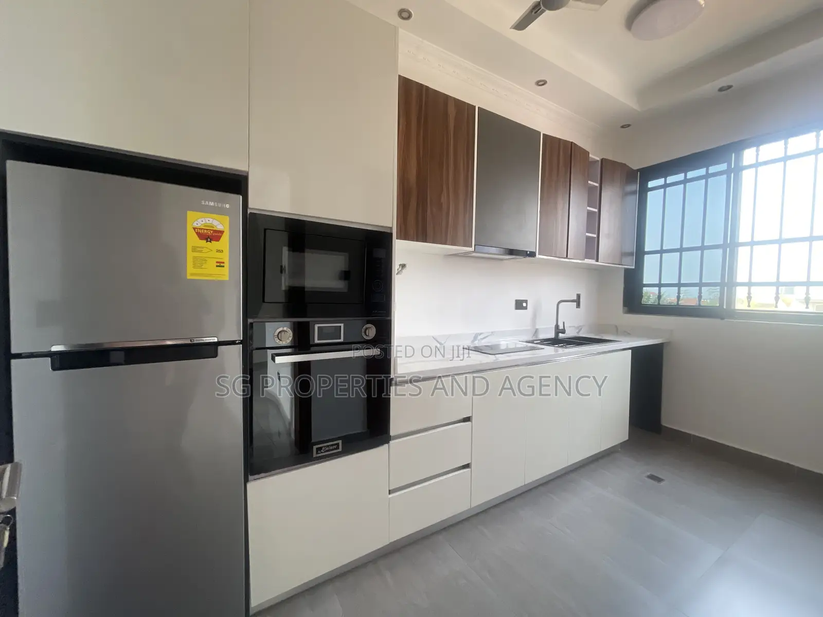 2bdrm Apartment in Coastal, Coca Cola for rent