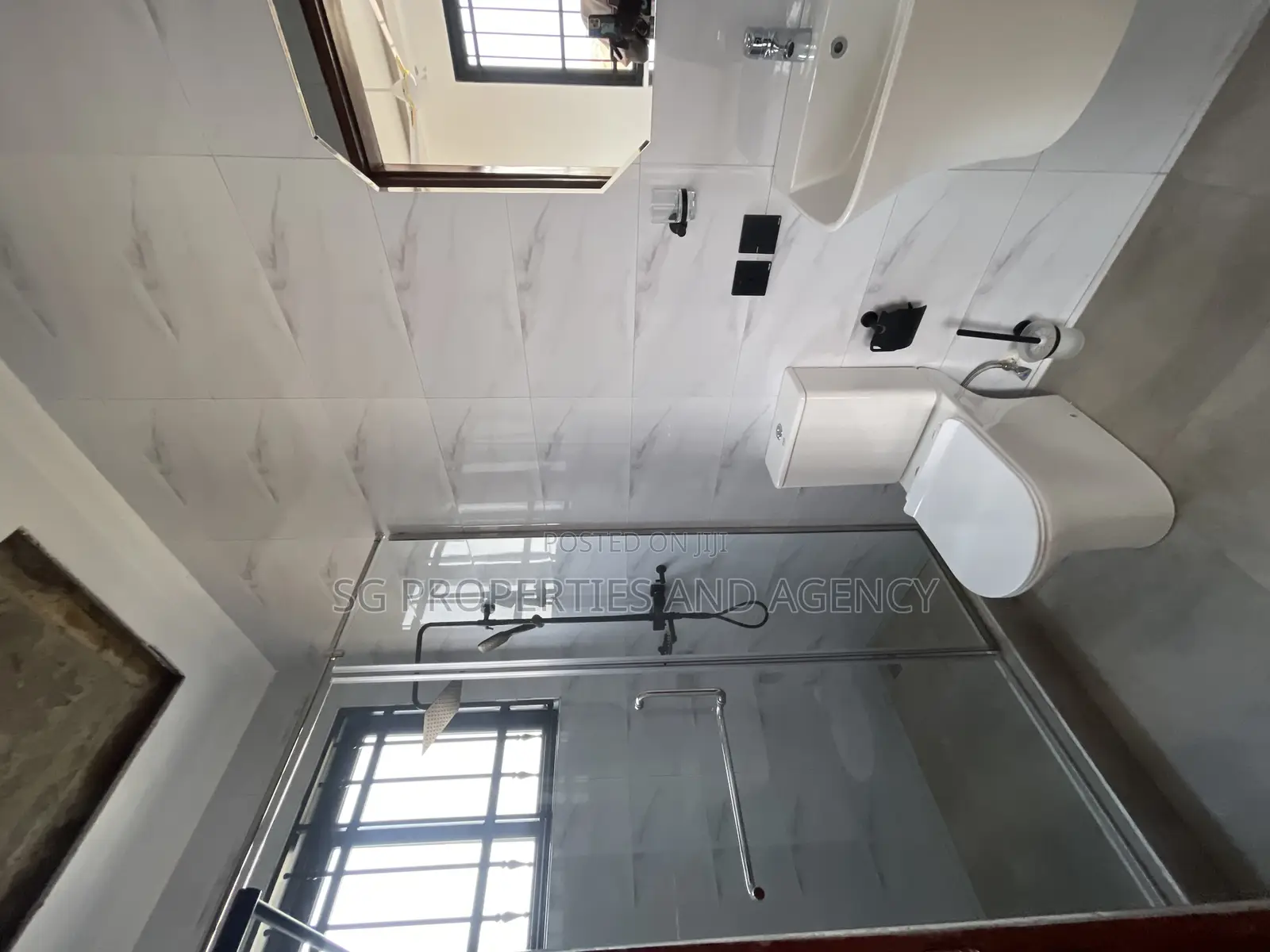 3bdrm Apartment in Coastal, Coca Cola for rent