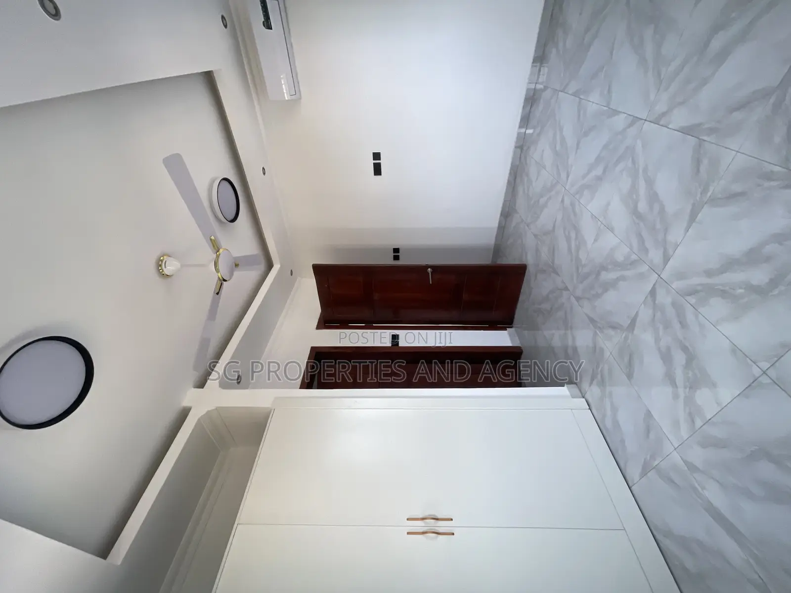 3bdrm Apartment in Coastal, Coca Cola for rent