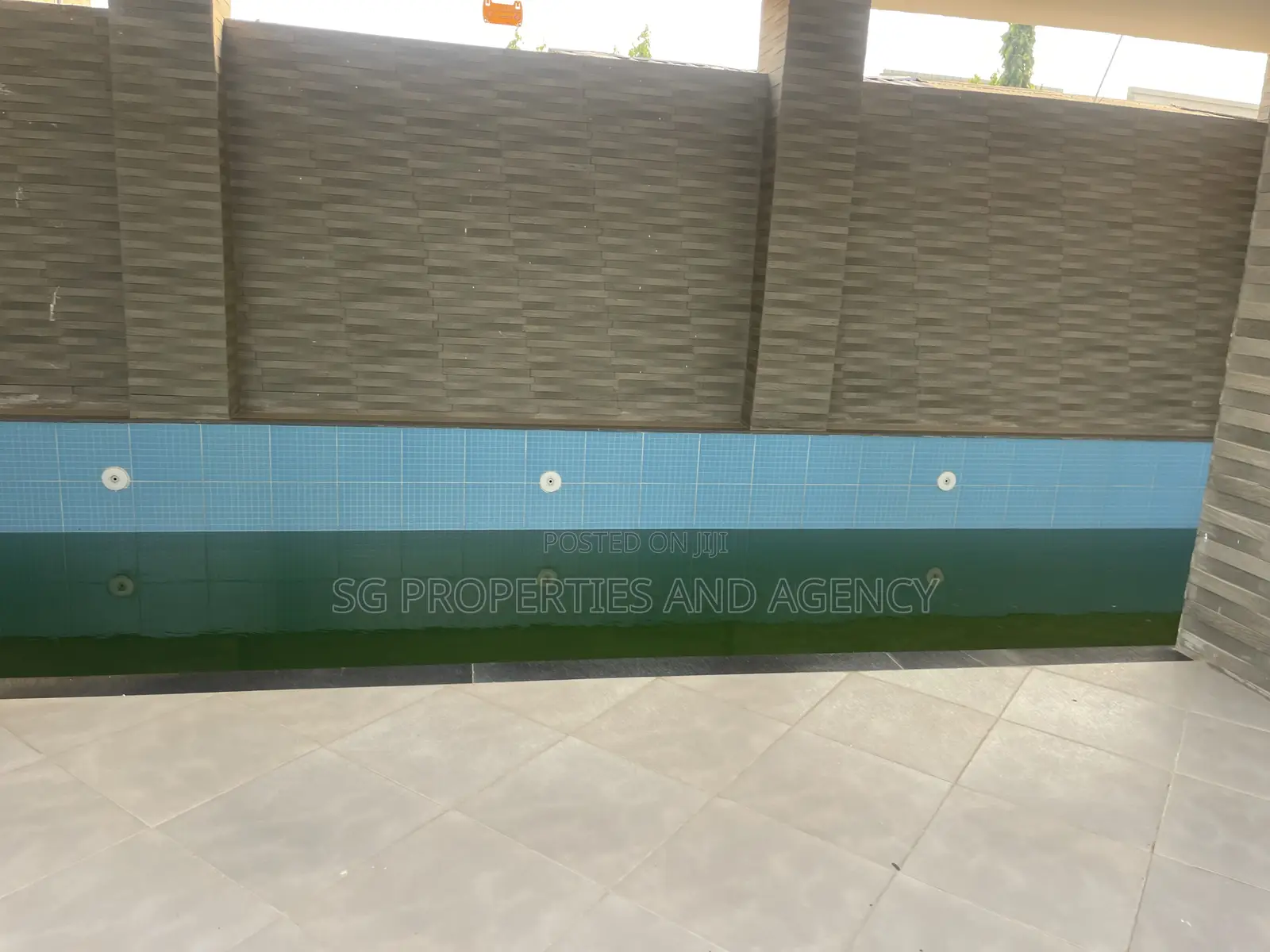 3bdrm Apartment in Coastal, Coca Cola for rent