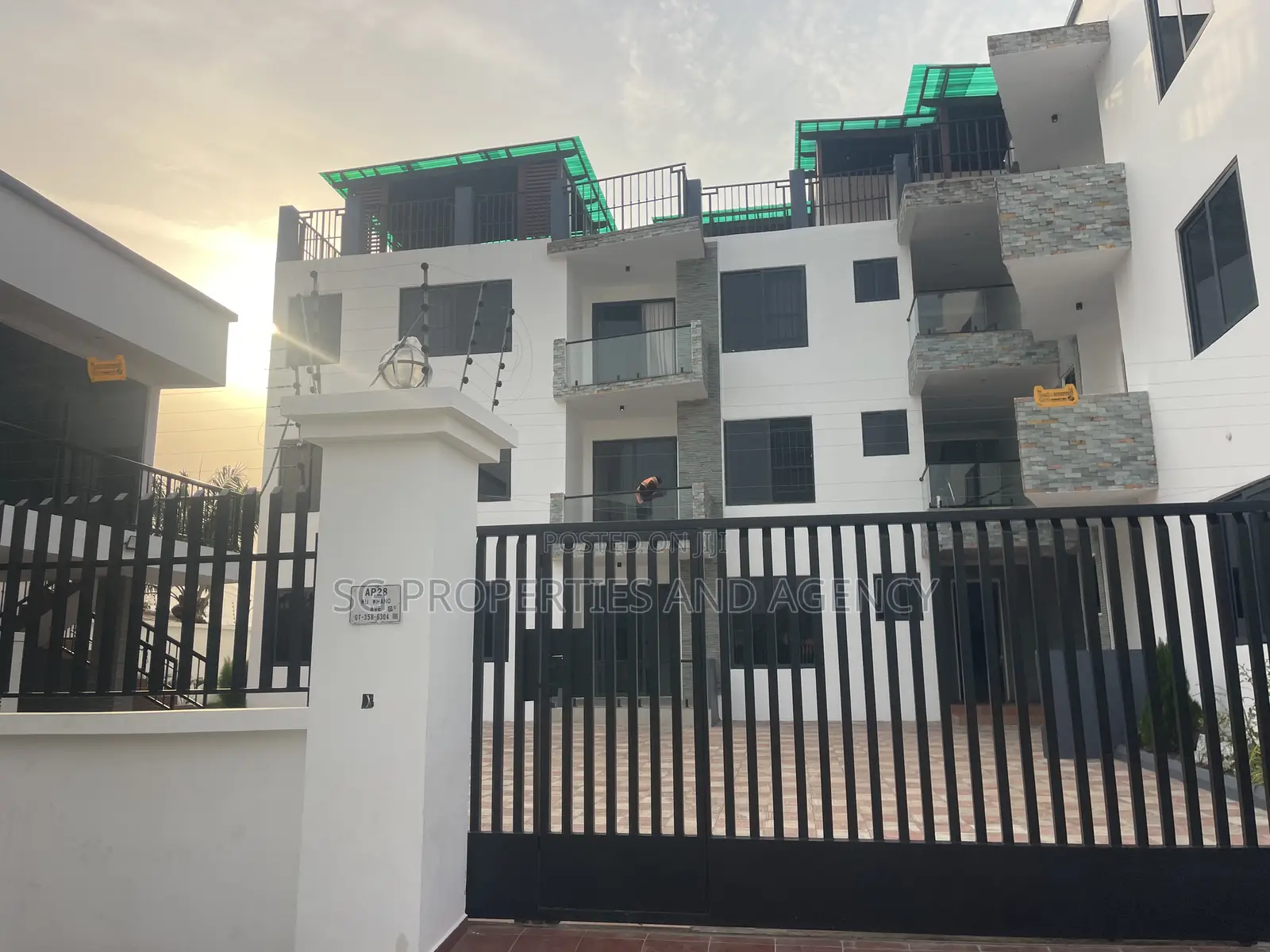 3bdrm Apartment in Coastal, Coca Cola for rent