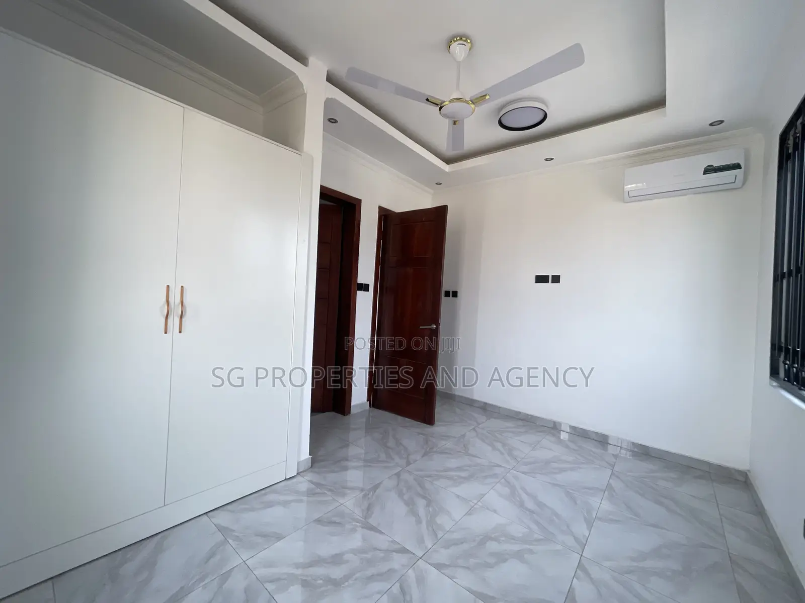 3bdrm Apartment in Coastal, Coca Cola for rent