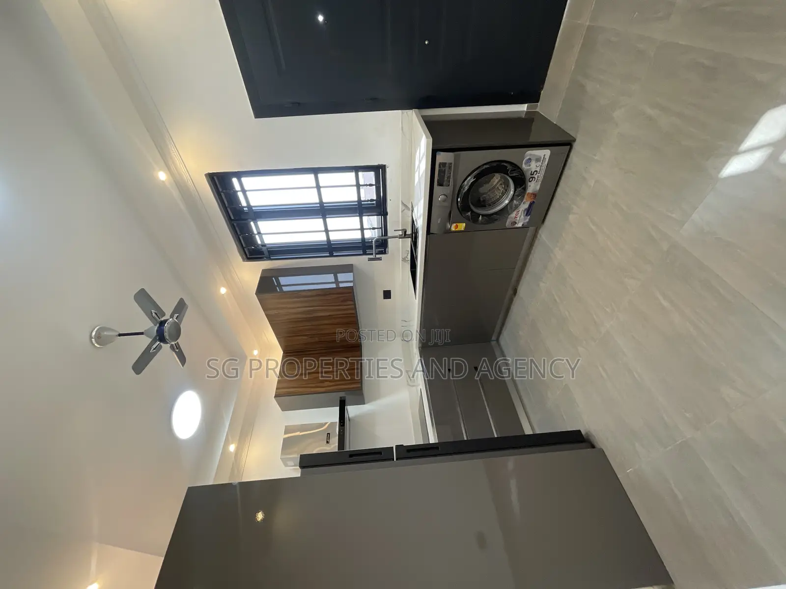 3bdrm Apartment in Coastal, Coca Cola for rent