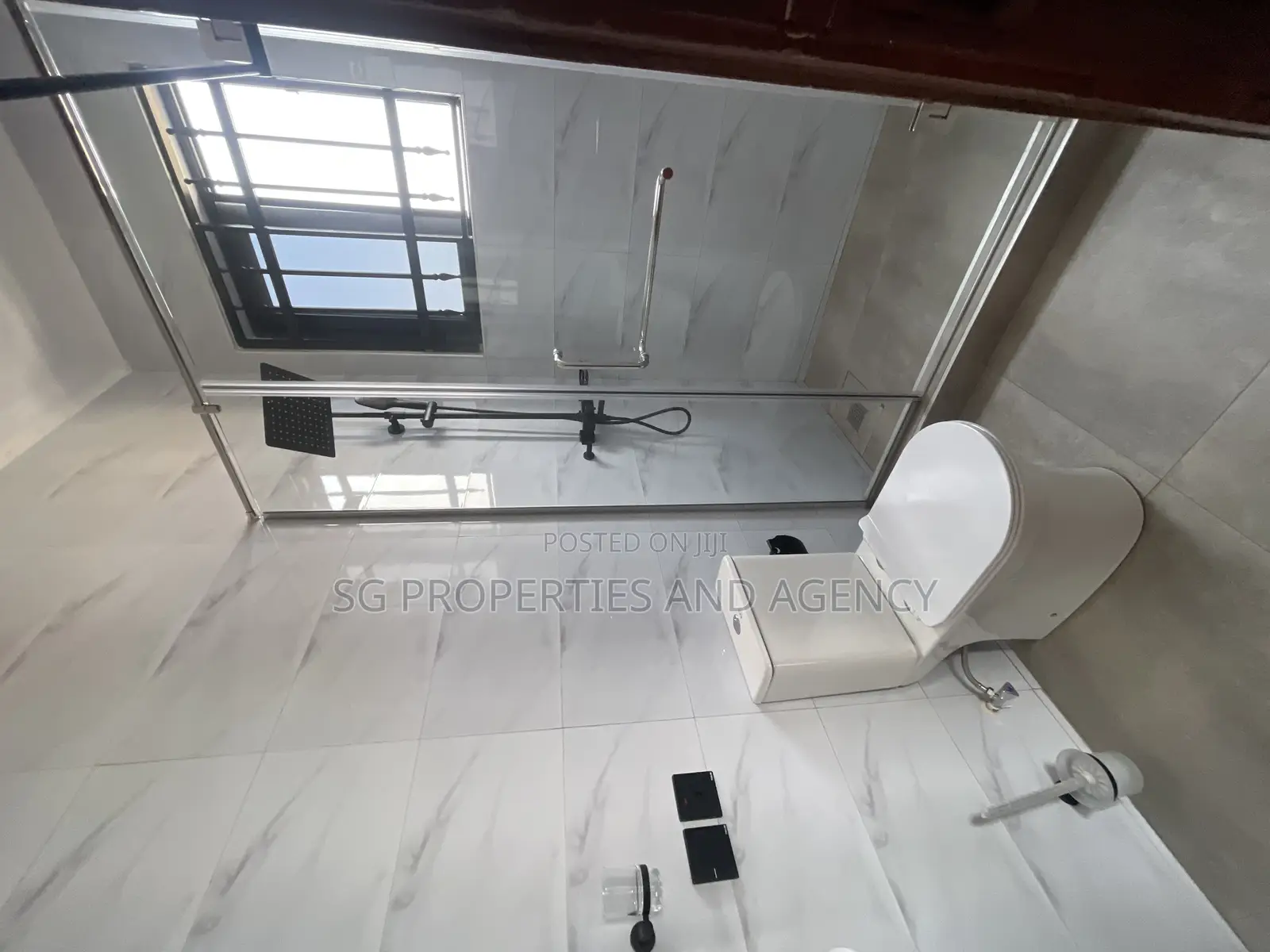3bdrm Apartment in Coastal, Coca Cola for rent