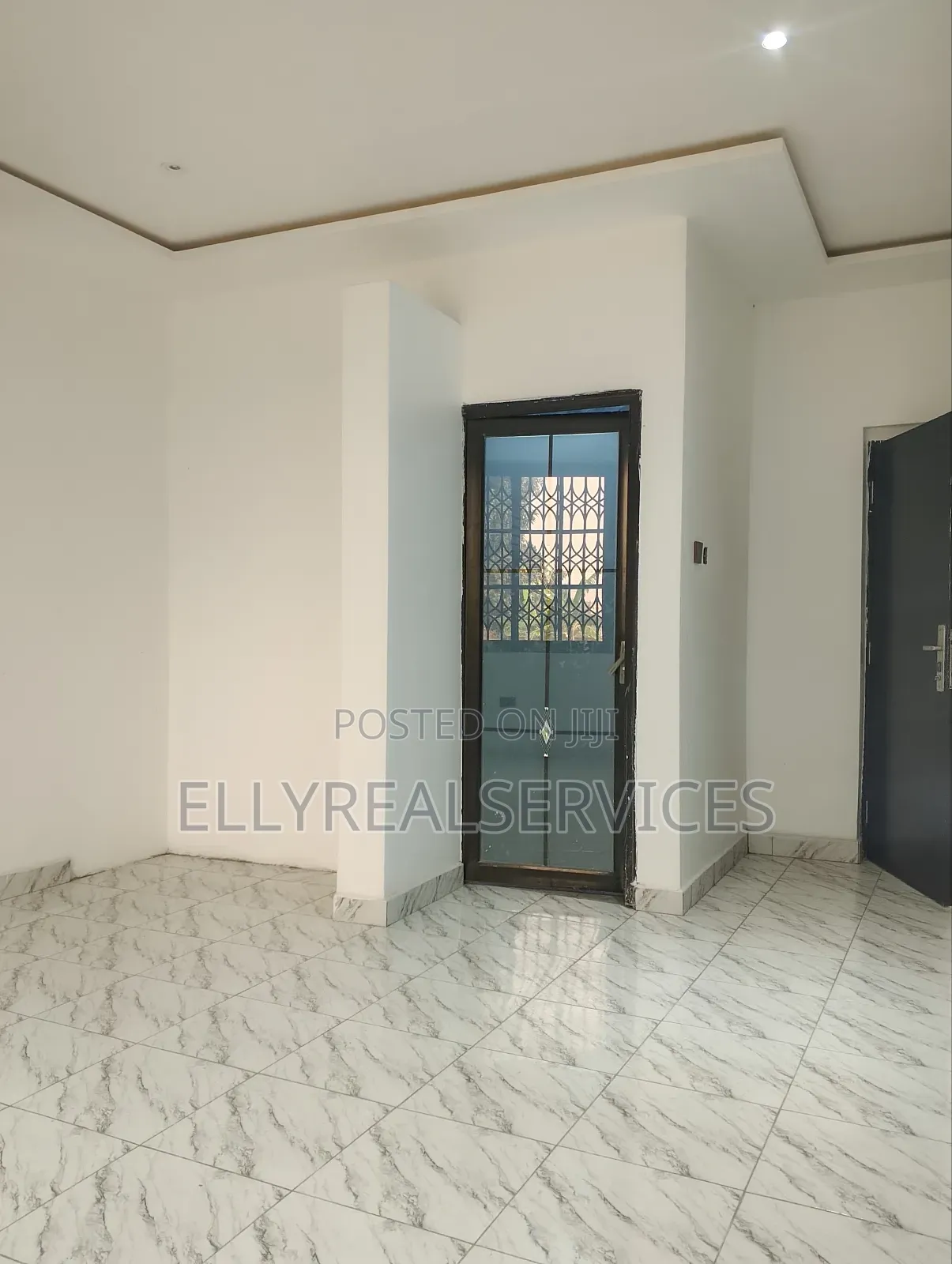 2bdrm Apartment in Ellyrealservices, Adenta for rent