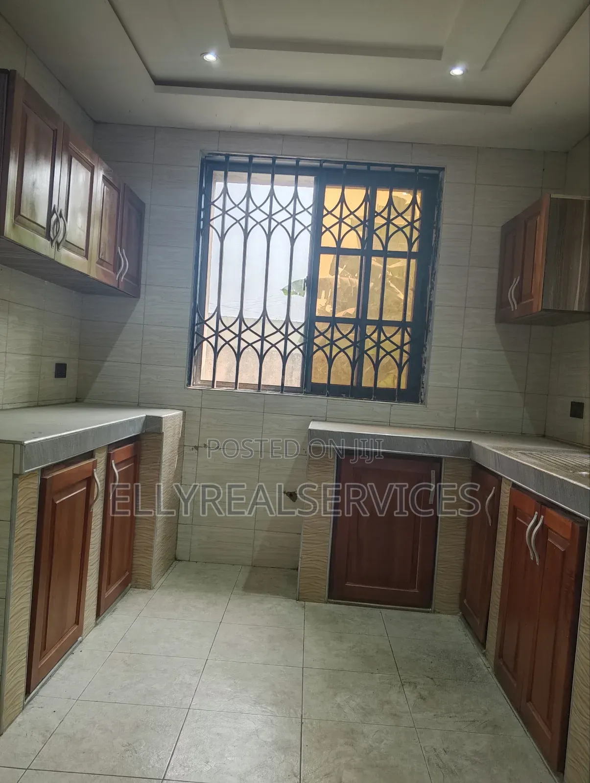 2bdrm Apartment in Ellyrealservices, Adenta for rent