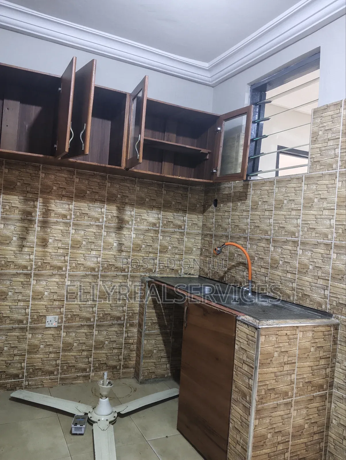 1bdrm Apartment in Ellyrealservices, Adenta for rent