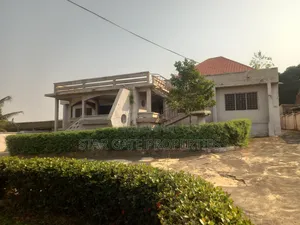 6bdrm House in Kwadaso, Kumasi Metropolitan for sale