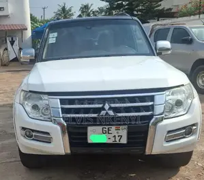 Mitsubishi Pajero Exceed 2017 White