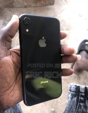 Apple XR 64 GB Black