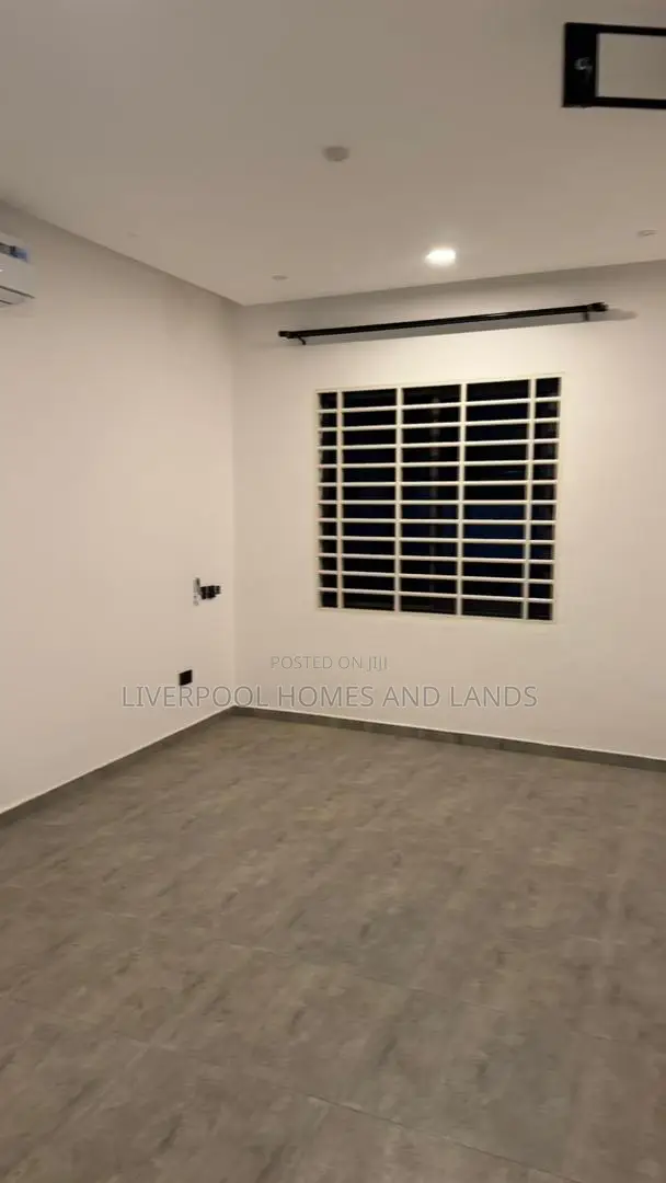 3bdrm House in Community 18 Kfc, Spintex for rent