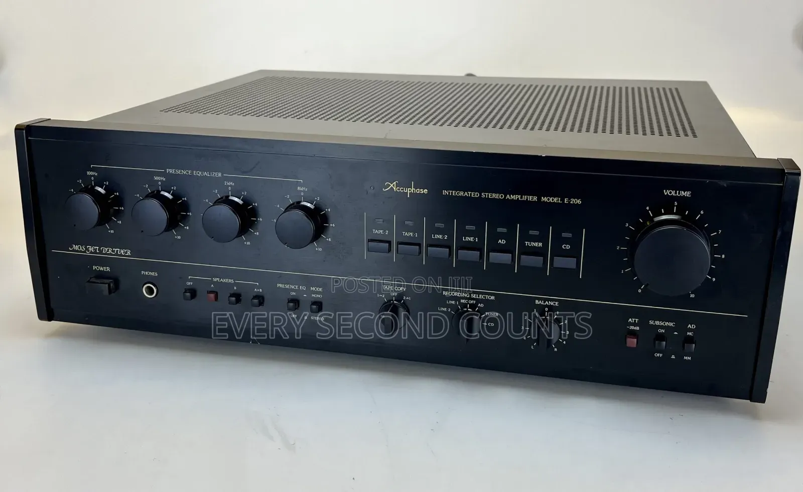 Accuphase E206 Amplifier ( Circa Late 1980s)