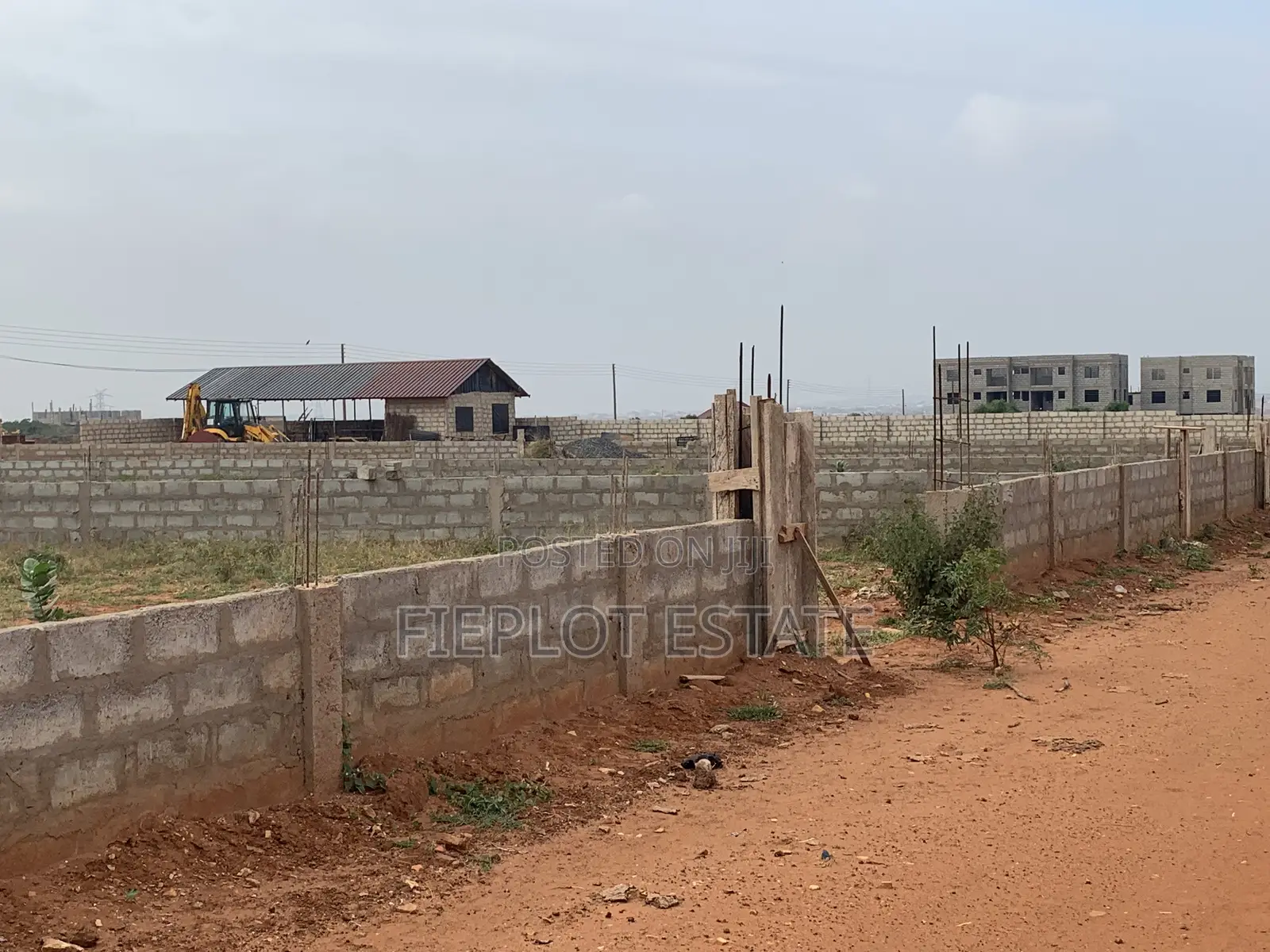 Heavily Discounted Full Plots at Tema Comm. 25, Beverly Hills