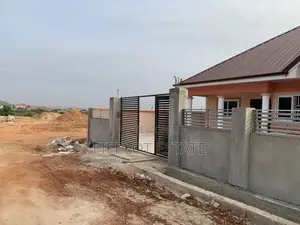 Heavily Discounted Full Plots at Tema Comm. 25, Beverly Hills
