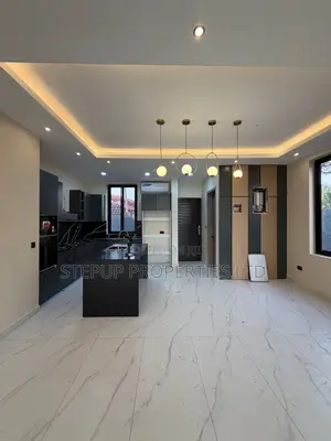 4bdrm House in American House., East Legon for sale