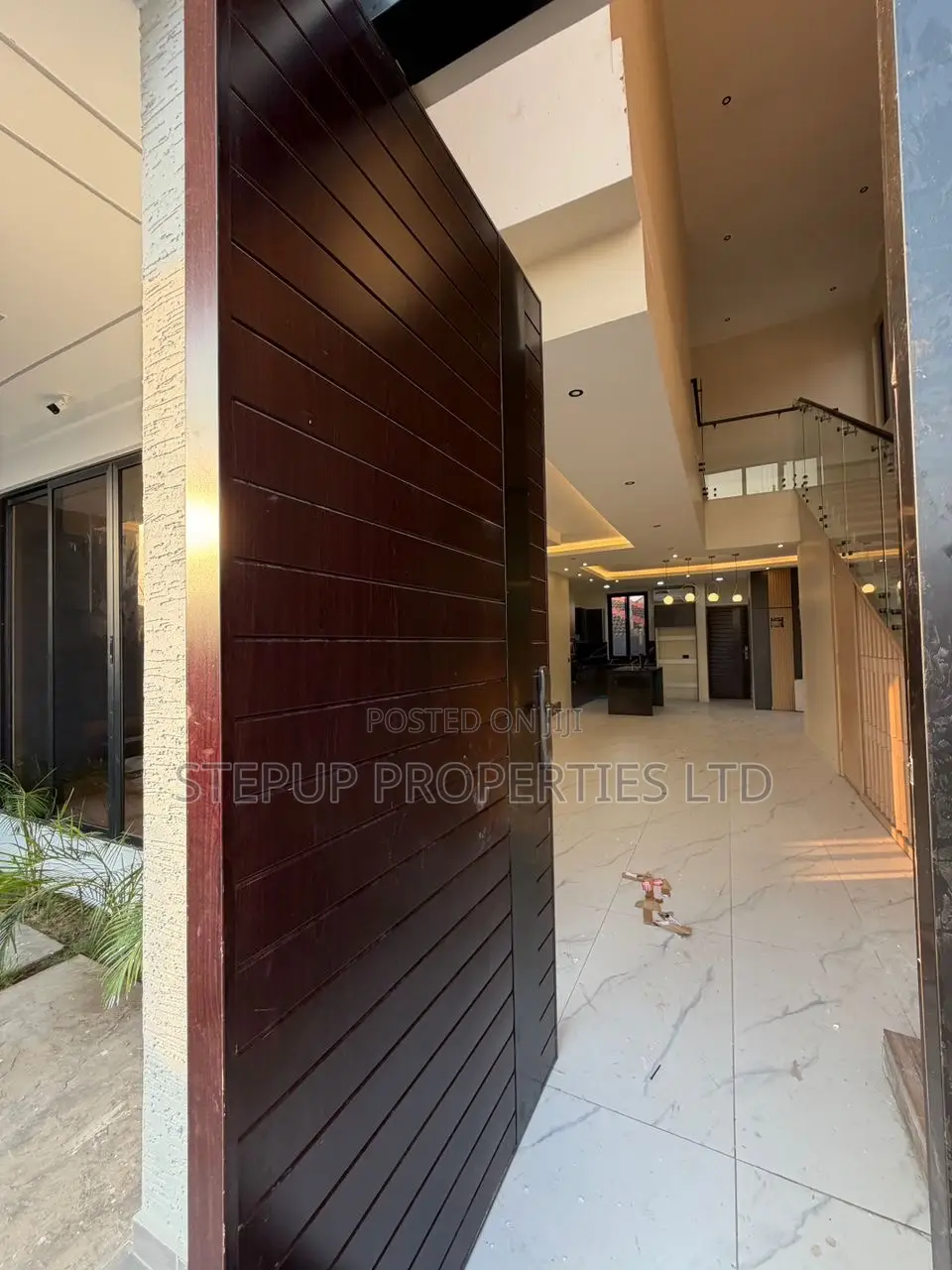 4bdrm House in American House., East Legon for sale